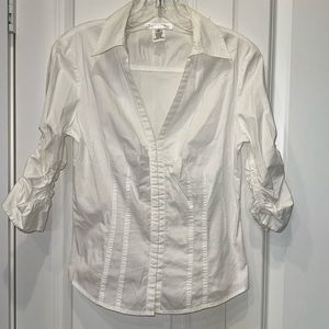White House Black Market hook & eye closure stretch shirt, size small